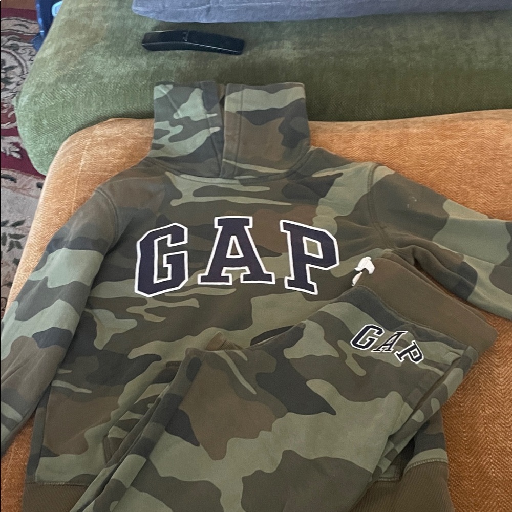 Kids GAP Green Camo Logo Hoodie and Joggers